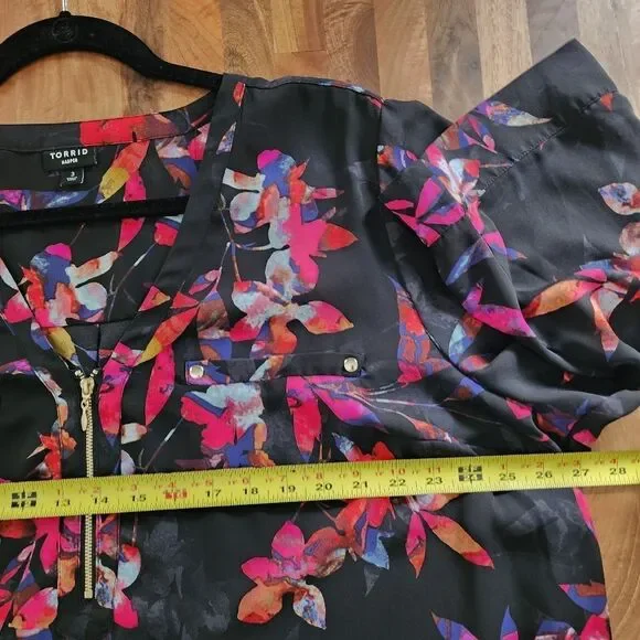 Torrid Harpwr Georgette Zip Front 3/4 Sleeve Blouse Size Women's Plus 3X - Picture 7 of 10